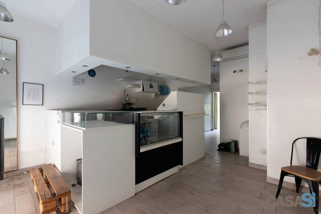 negozio in affitto a Milano in zona Città Studi