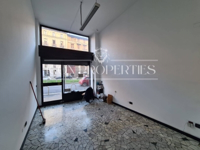 negozio in affitto a Milano in zona Centro Direzionale