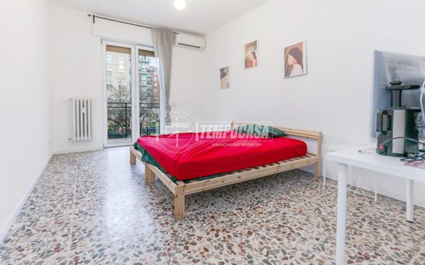 negozio in affitto a Milano in zona Affori