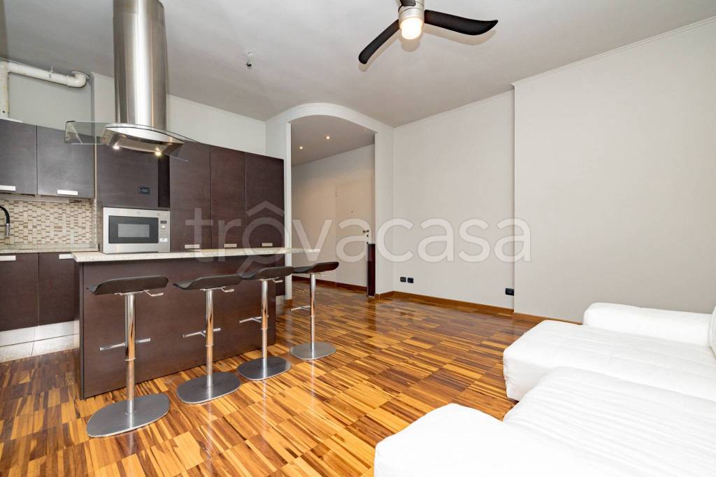 appartamento in affitto a Milano