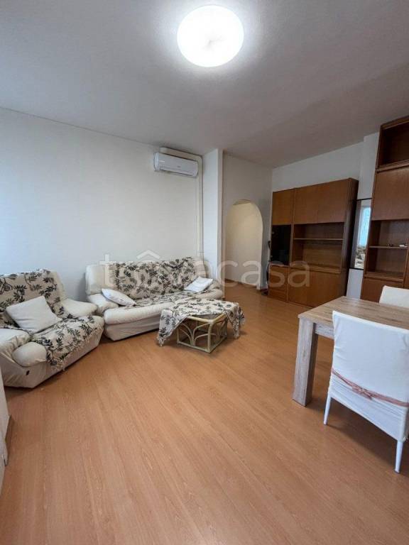 appartamento in affitto a Milano in zona Gallaratese