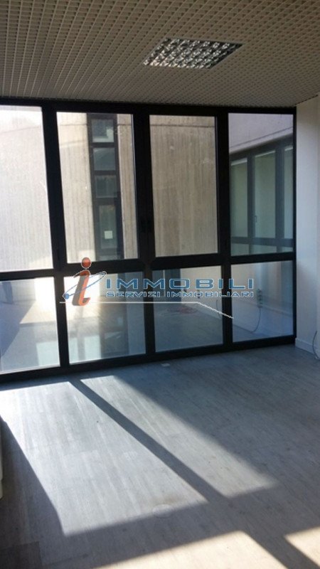 ufficio in affitto a Milano in zona Corvetto