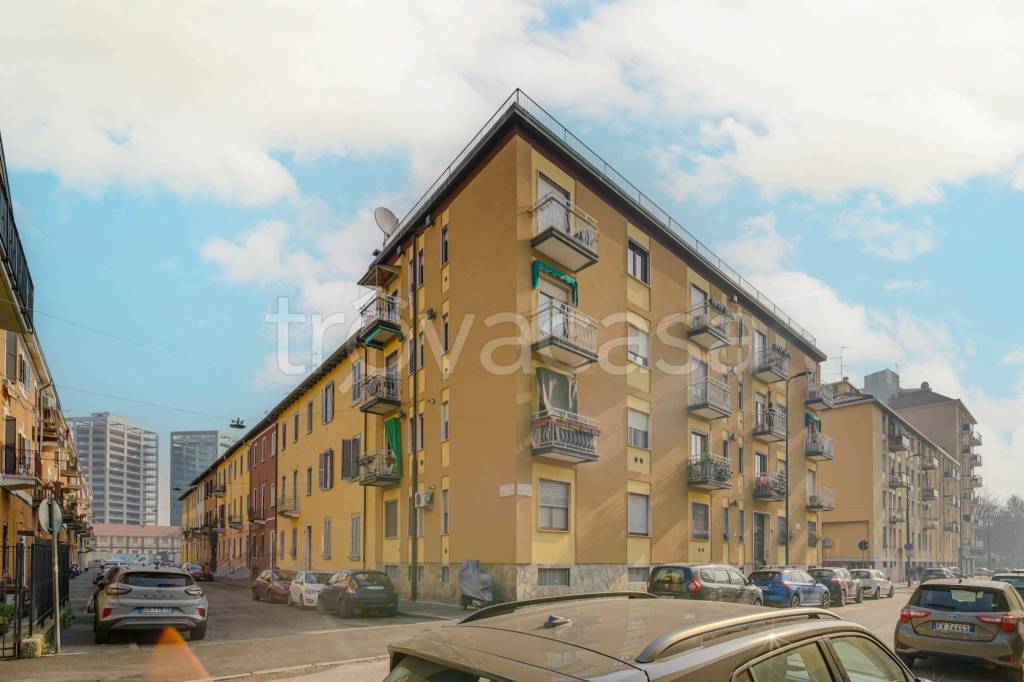 appartamento in affitto a Milano in zona Porta Genova