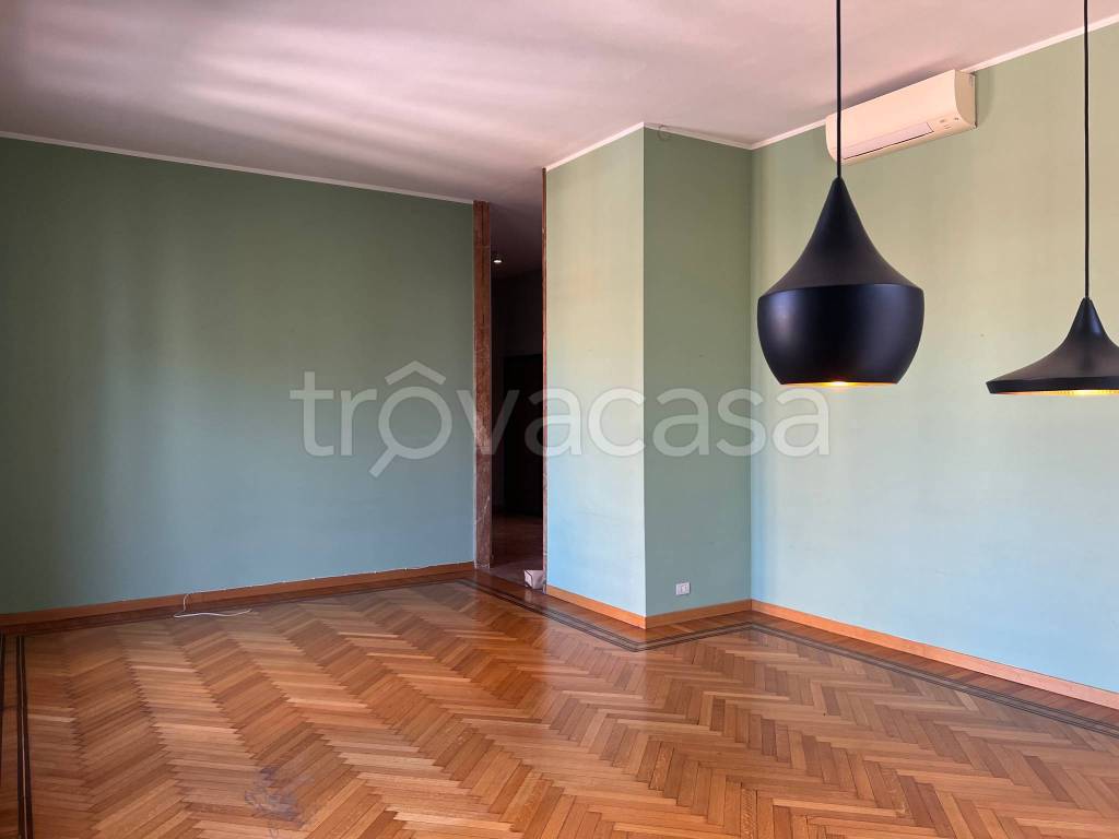 appartamento in affitto a Milano in zona Porta Nuova