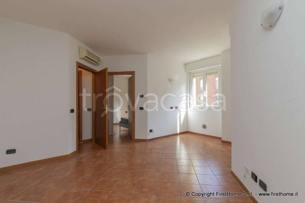 appartamento in affitto a Milano in zona Famagosta