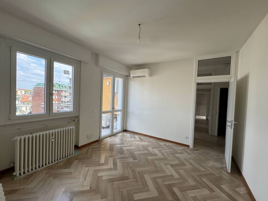 appartamento in affitto a Milano in zona Centro Direzionale