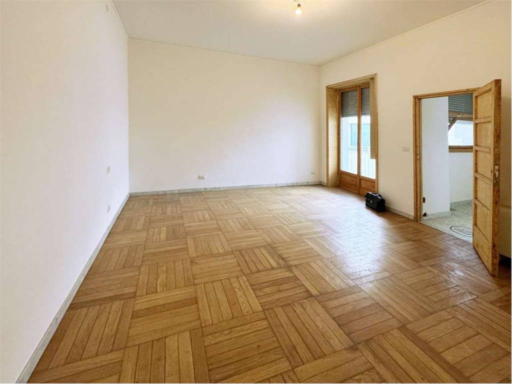 appartamento in affitto a Milano in zona Guastalla