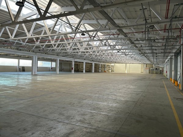 locale di sgombero in affitto a Milano