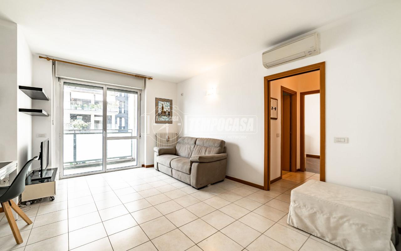 appartamento in affitto a Milano in zona Adriano