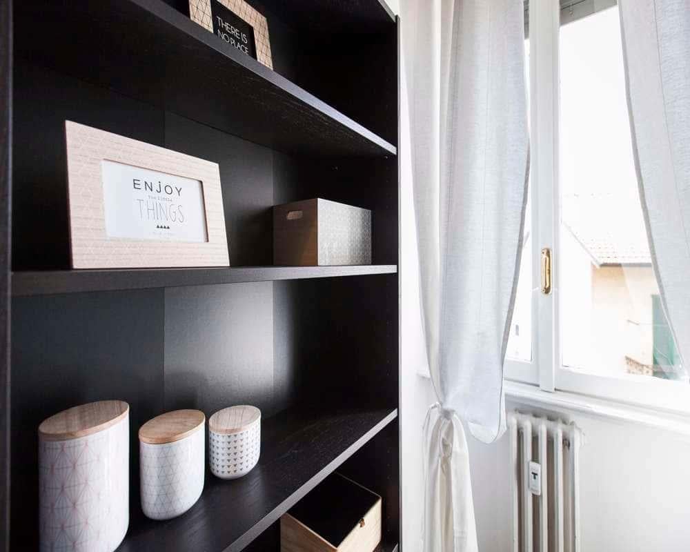 negozio in affitto a Milano in zona Guastalla