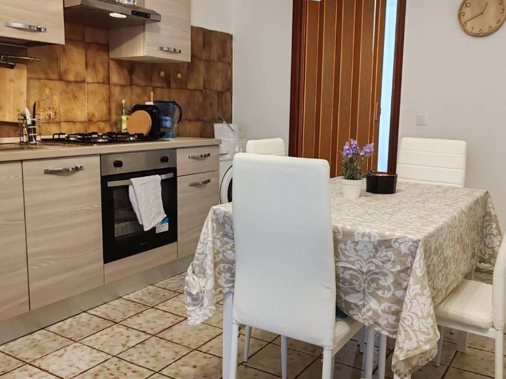 appartamento in affitto a Milano in zona Famagosta