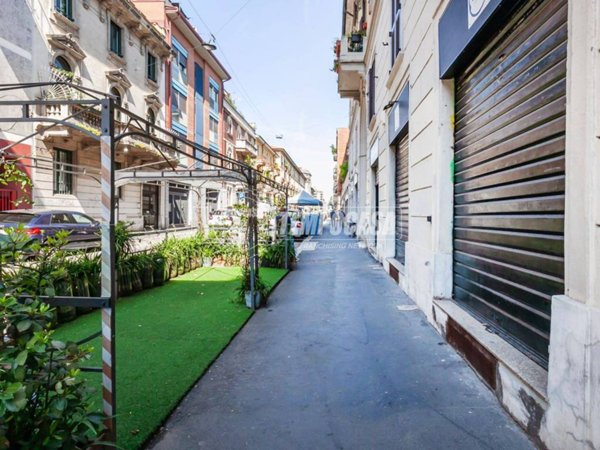 negozio in affitto a Milano in zona Isola