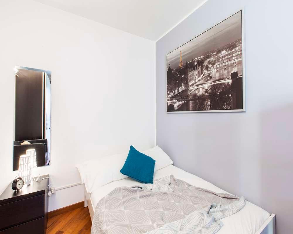 negozio in affitto a Milano in zona Piazzale Lodi