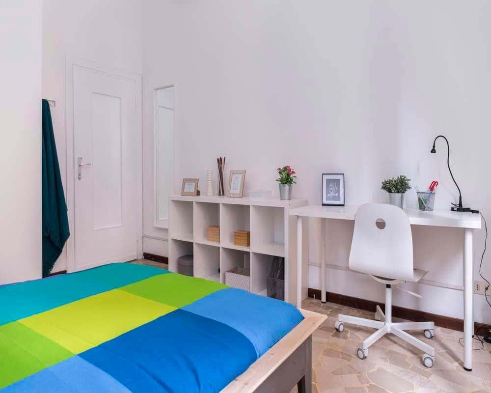 negozio in affitto a Milano in zona Lorenteggio