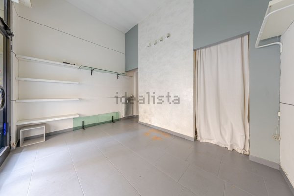 negozio in affitto a Milano