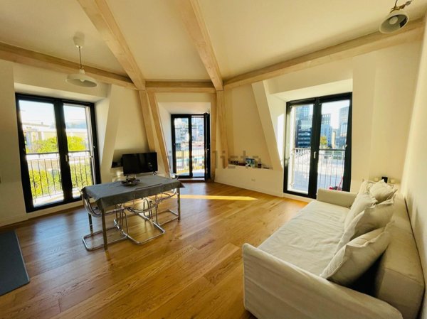 appartamento in affitto a Milano in zona Isola