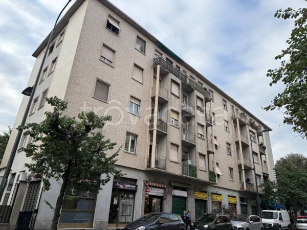 appartamento in affitto a Milano in zona Baggio