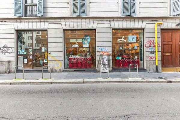 negozio in affitto a Milano