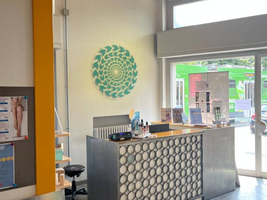 negozio in affitto a Milano