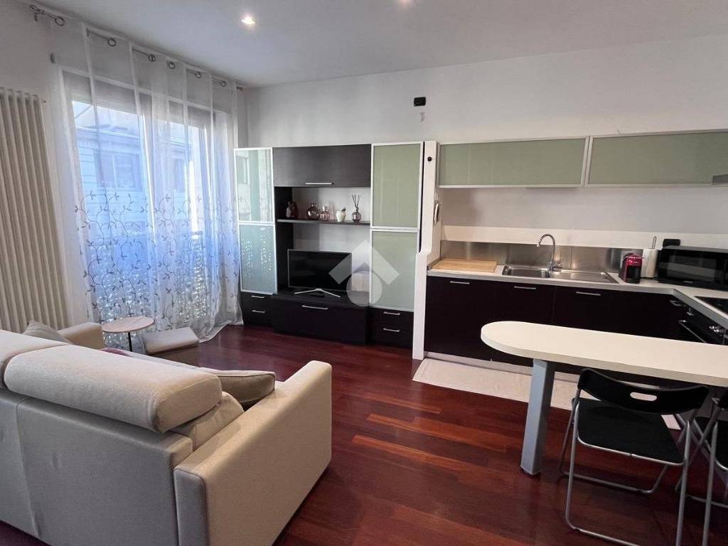 appartamento in affitto a Milano in zona Porta Genova