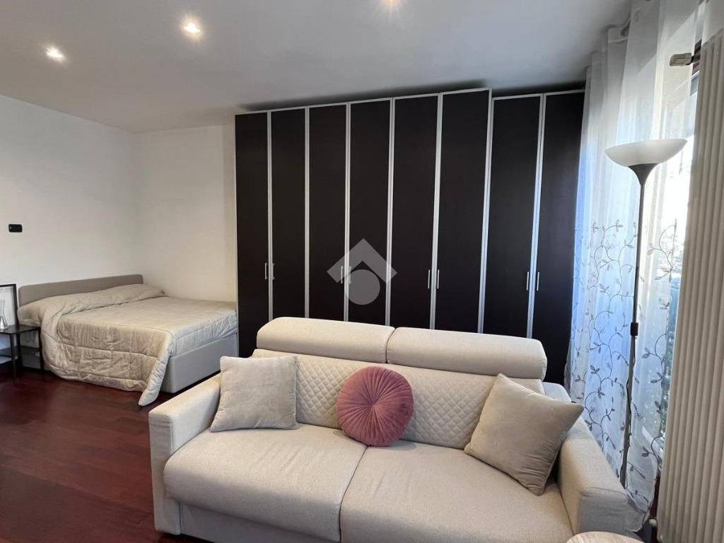 appartamento in affitto a Milano in zona Porta Genova