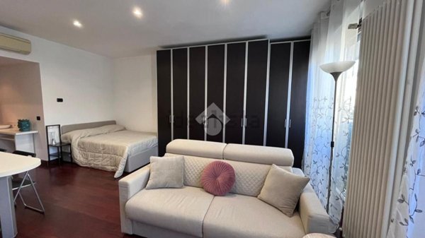 appartamento in affitto a Milano in zona Porta Genova