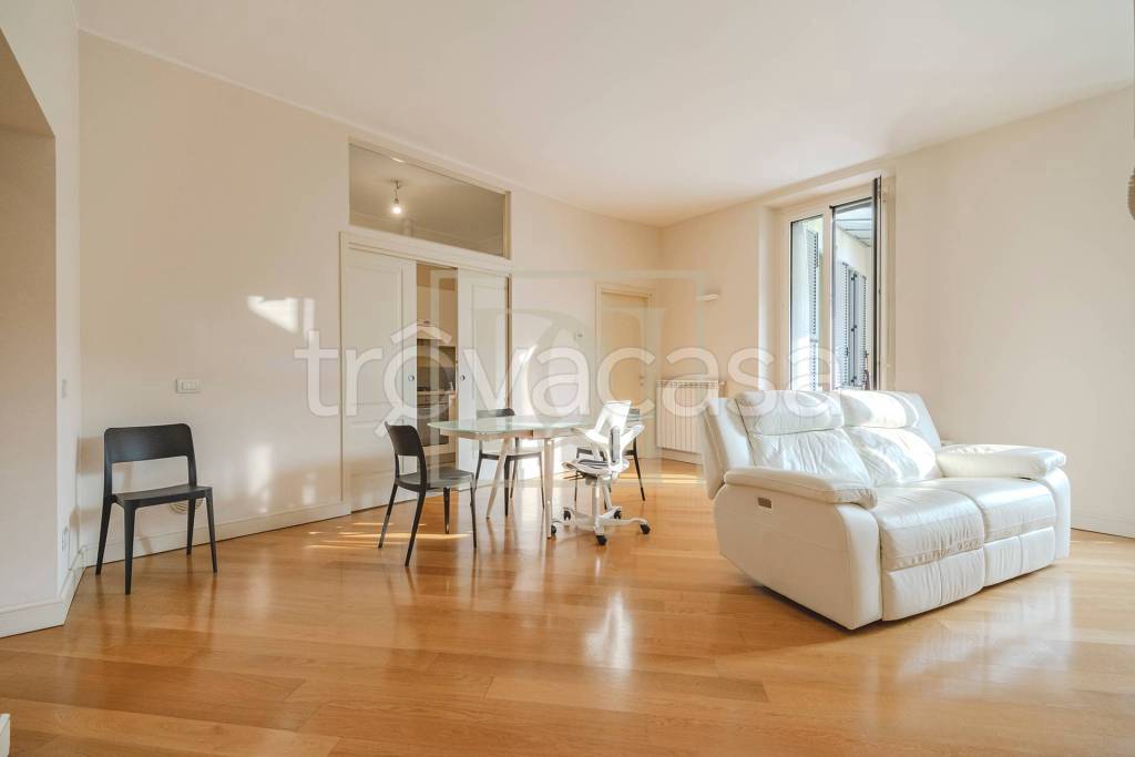 appartamento in affitto a Milano in zona Cinque Giornate