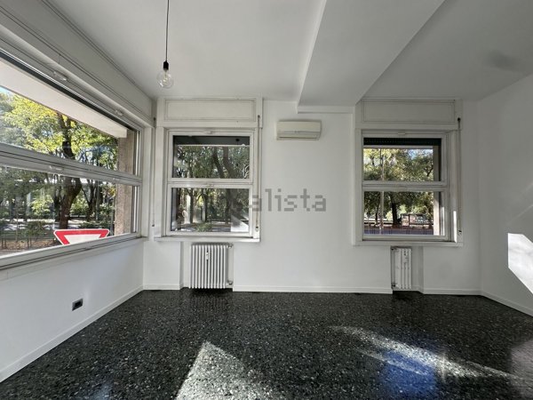 ufficio in affitto a Milano