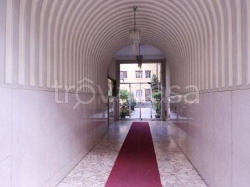 appartamento in affitto a Milano in zona Porta Nuova