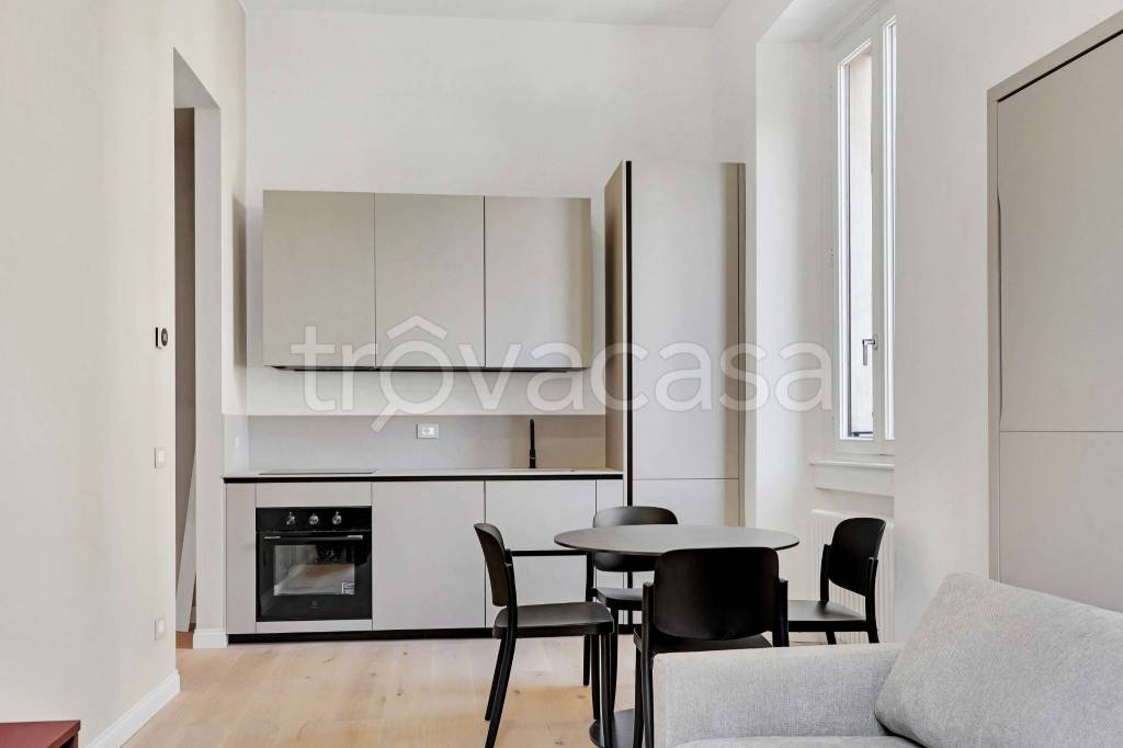 appartamento in affitto a Milano in zona Sant'Ambrogio