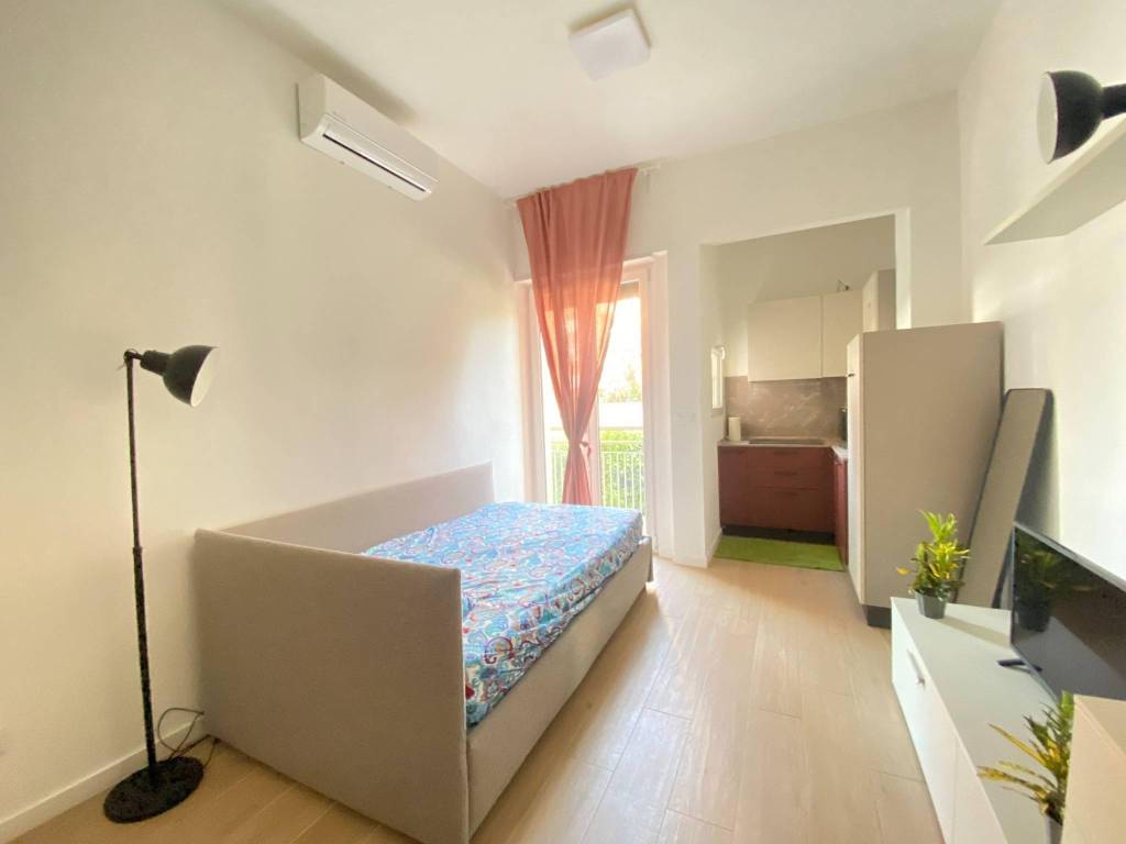 appartamento in affitto a Milano in zona Famagosta