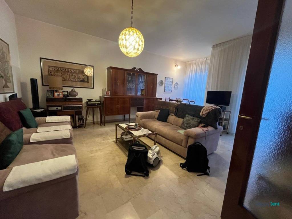 appartamento in affitto a Milano in zona Famagosta