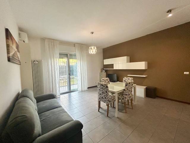 appartamento in affitto a Milano in zona Famagosta