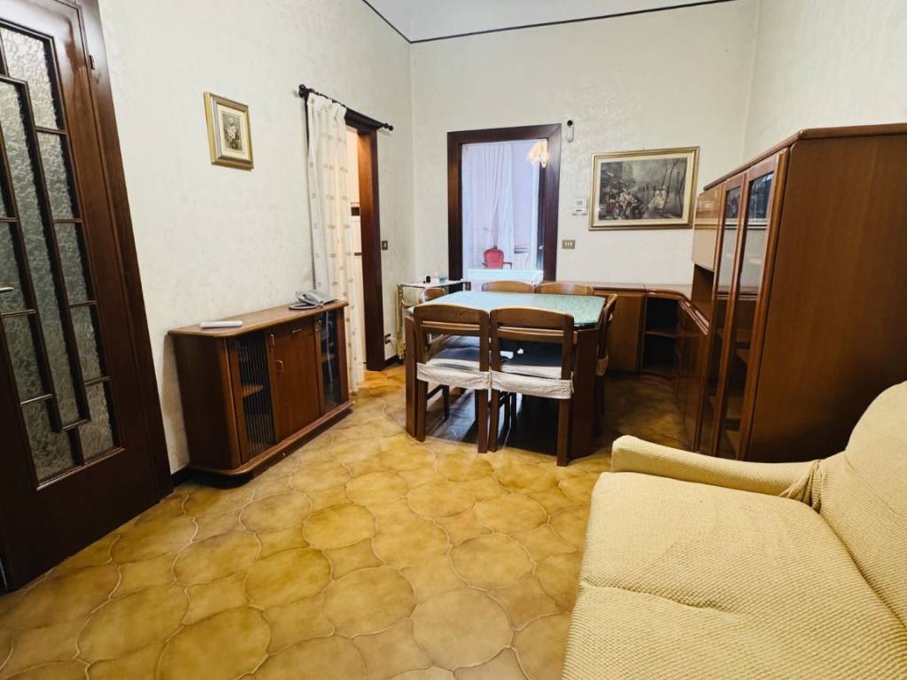 appartamento in affitto a Milano in zona Famagosta