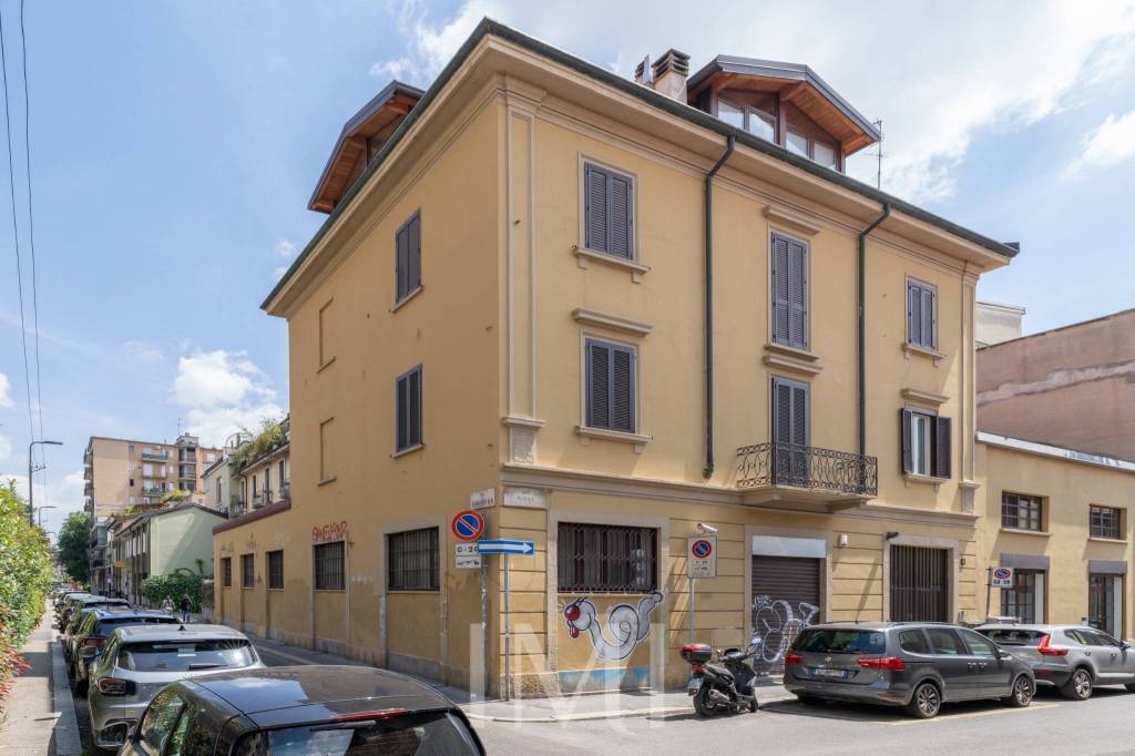 negozio in affitto a Milano in zona Solari