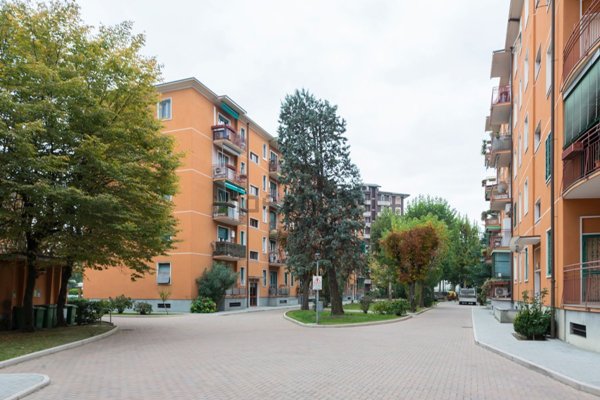 appartamento in affitto a Milano in zona Lorenteggio