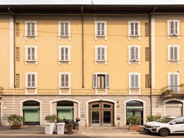 negozio in affitto a Milano