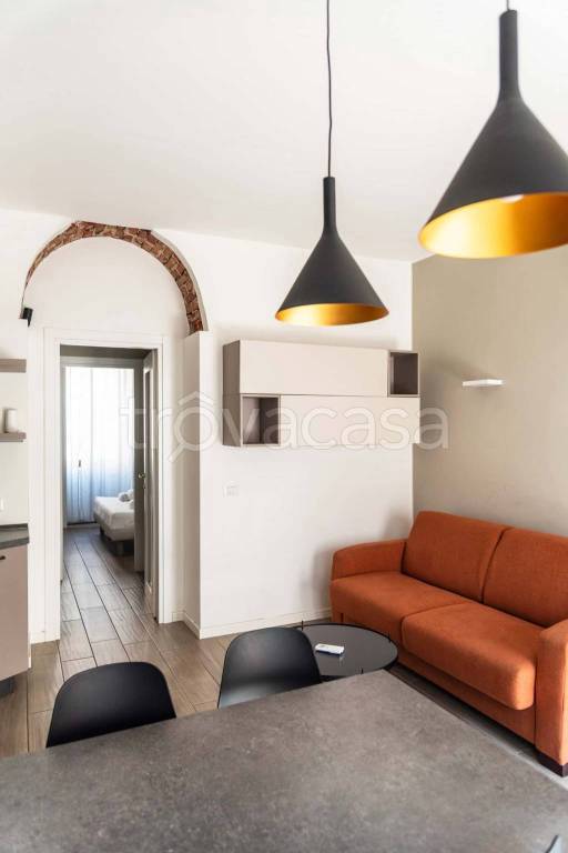 appartamento in affitto a Milano in zona Adriano