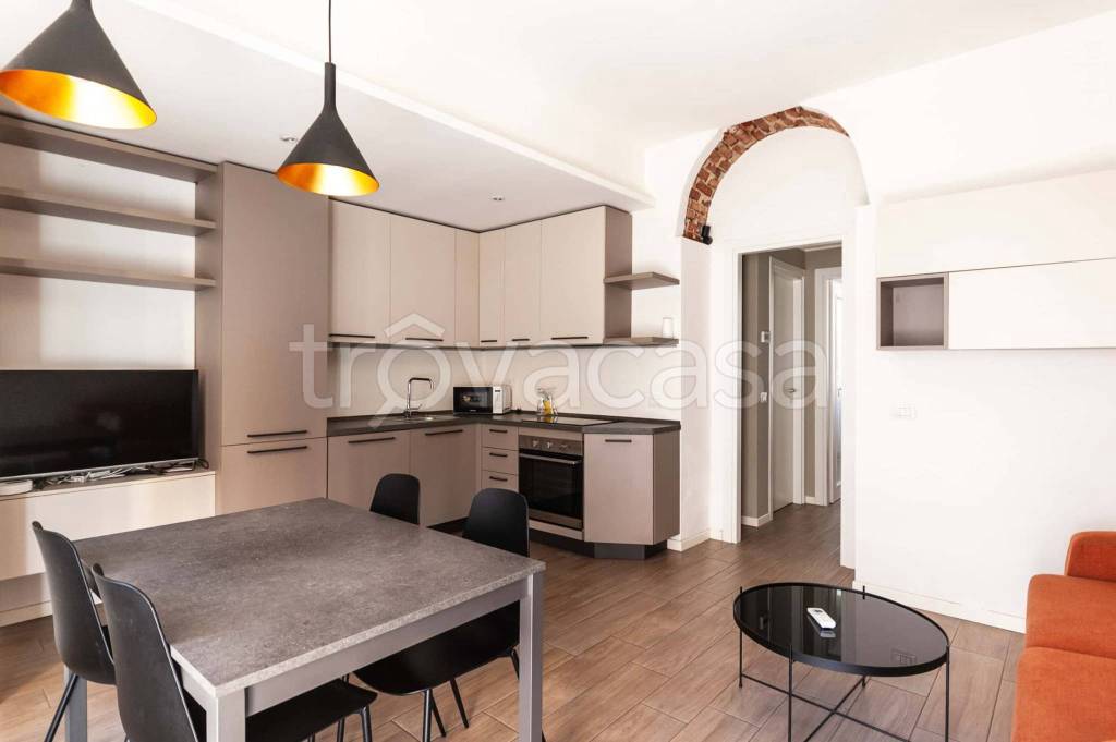 appartamento in affitto a Milano in zona Adriano