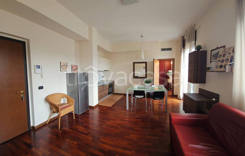 appartamento in affitto a Milano in zona Corvetto