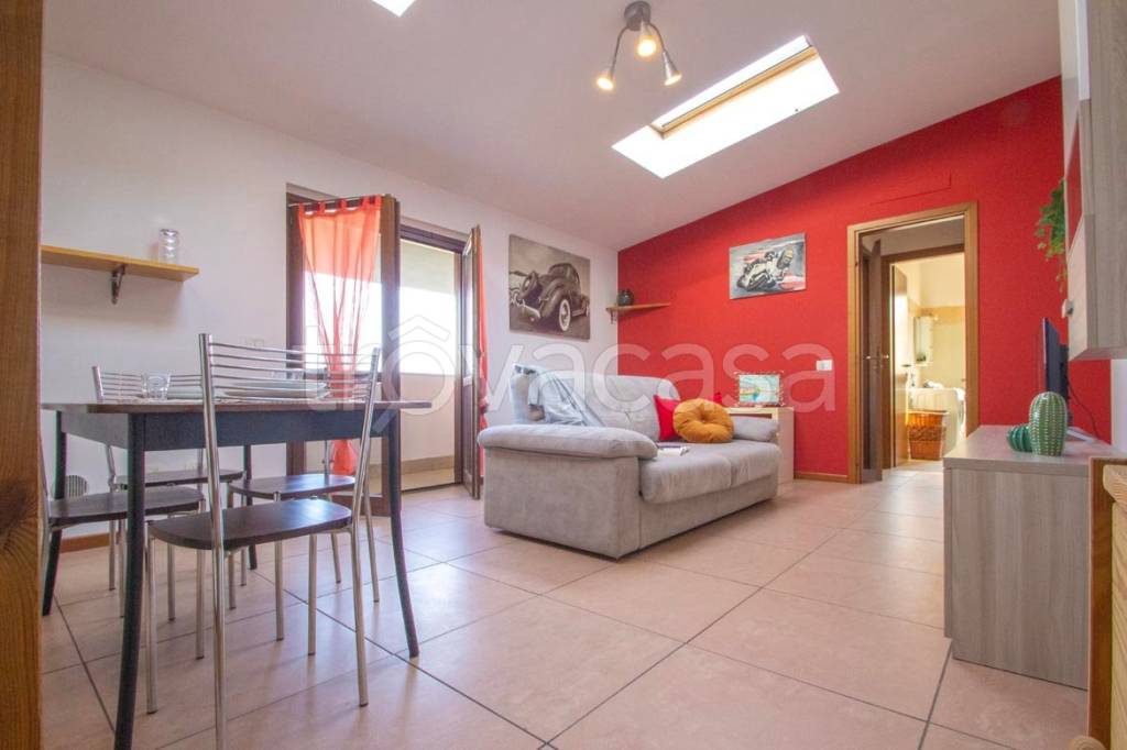 appartamento in affitto a Milano in zona Adriano