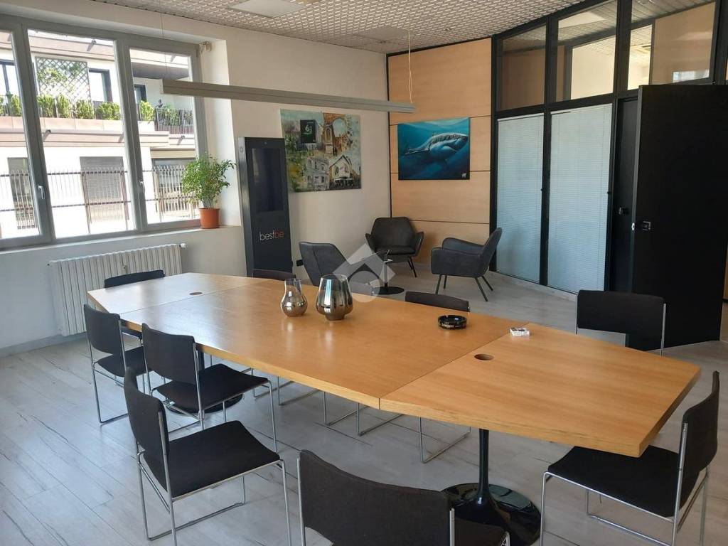 ufficio in affitto a Milano in zona Rogoredo