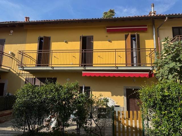 appartamento in affitto a Milano in zona Baggio