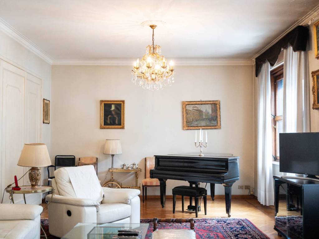 appartamento in affitto a Milano in zona Centro Direzionale