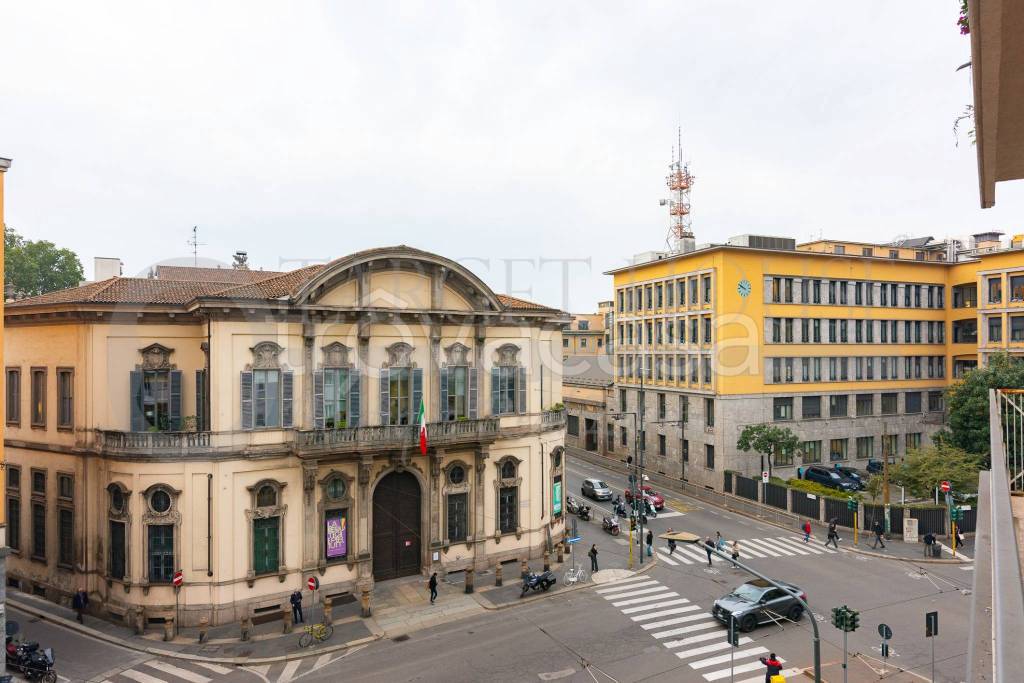 appartamento in affitto a Milano in zona Guastalla