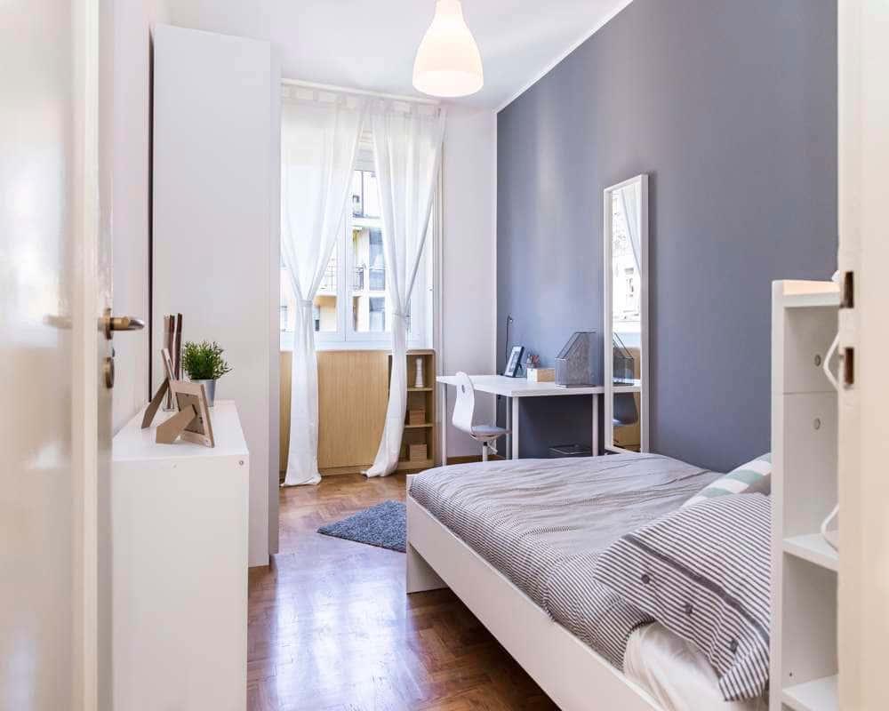 negozio in affitto a Milano in zona Lorenteggio