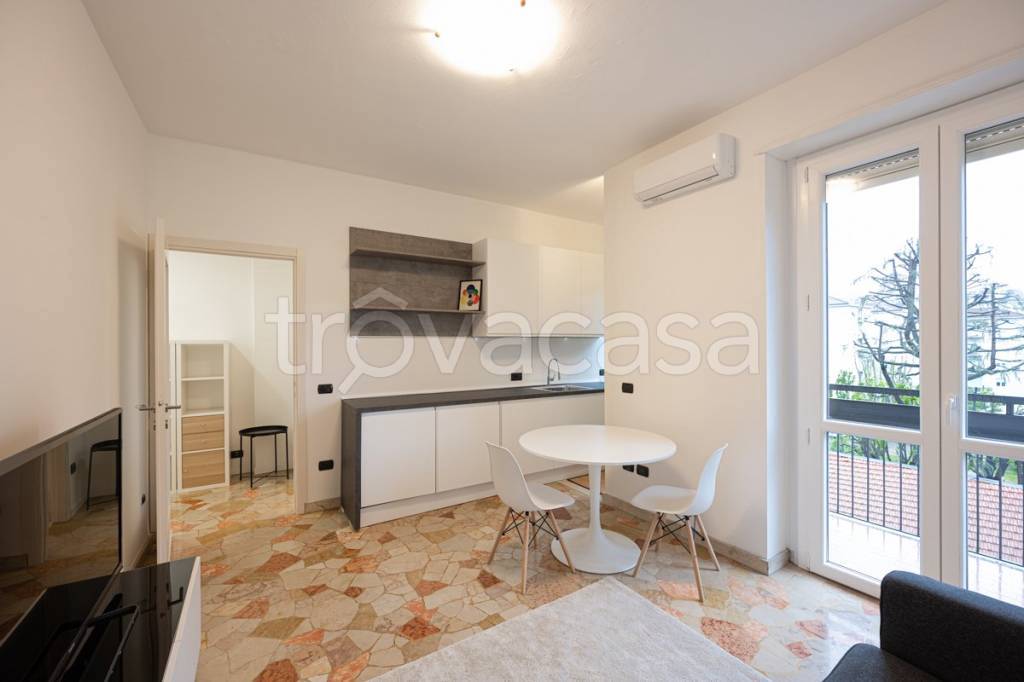 appartamento in affitto a Milano in zona Città Studi