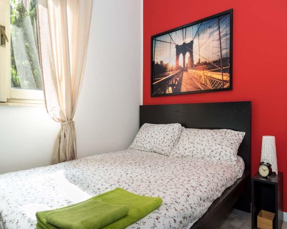 negozio in affitto a Milano in zona Lorenteggio