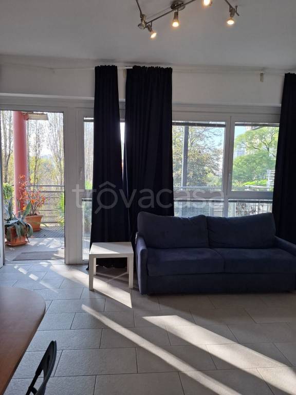 appartamento in affitto a Milano in zona Lorenteggio