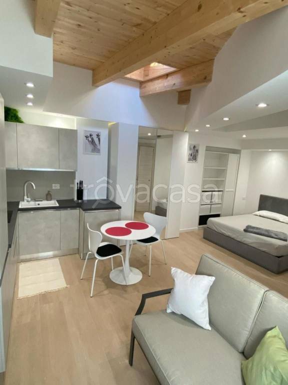 appartamento in affitto a Milano in zona Ponte Lambro